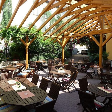 Penzion Holiday Mariánské Lázně Exterior foto