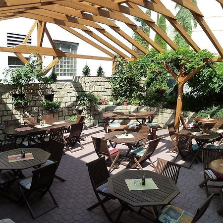 Penzion Holiday Mariánské Lázně Exterior foto